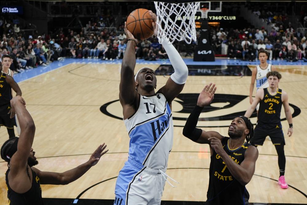 4-3大逆转,54岁埃梅里神了：率队逆转布莱顿+6连胜反超切尔西至第3