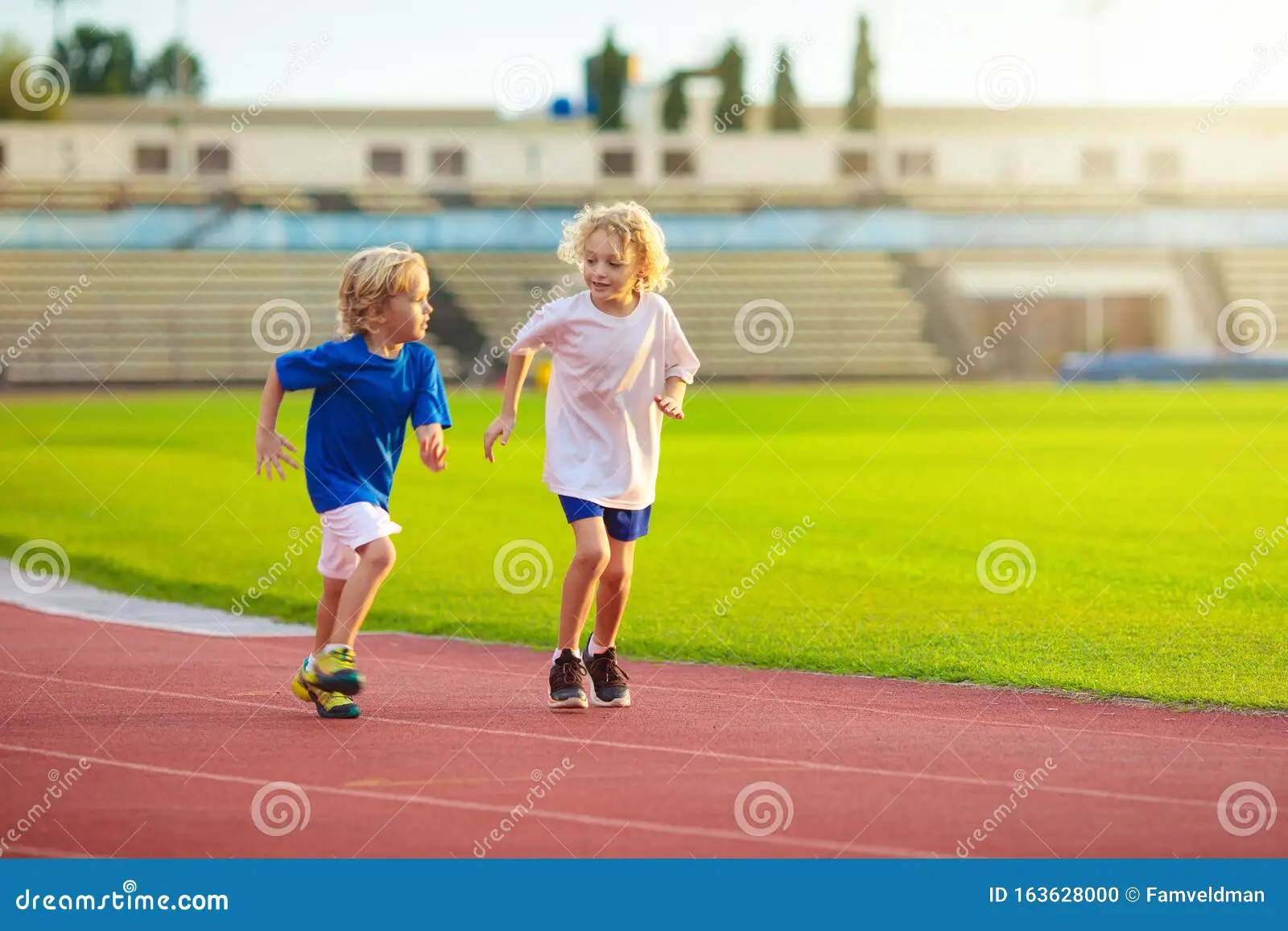 88天复出遭重创！排名跌至24，郑钦文肘伤藏隐患，奥运卫冕梦要碎